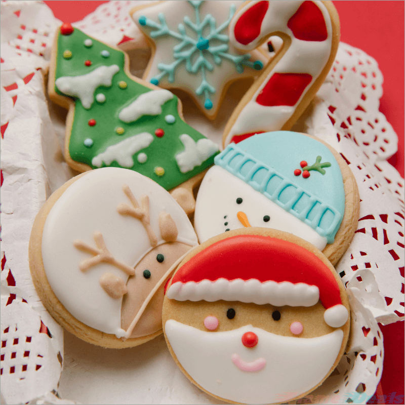 sugar-cookies-with-festive-icing